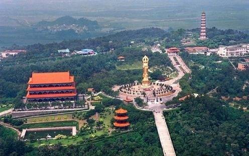 广州番禺莲花山旅游区
