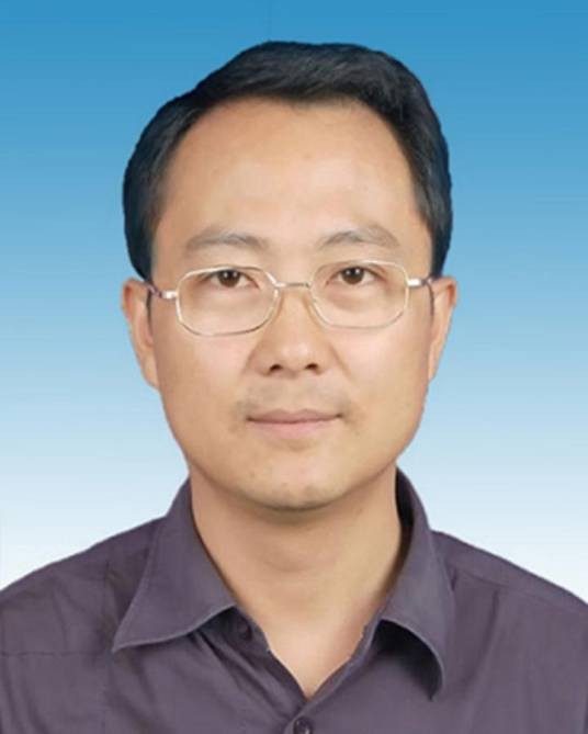张景辉（鄱阳卫生学校校长）