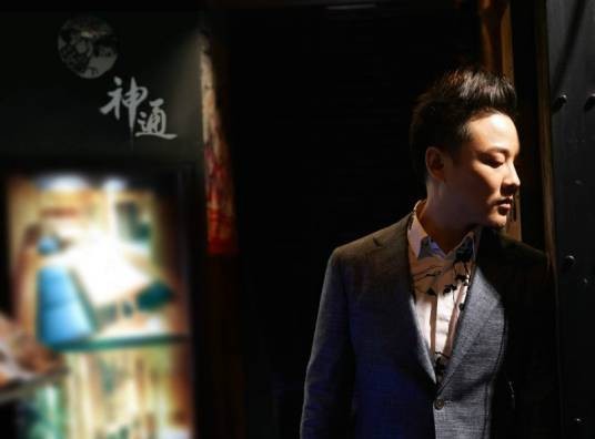 爱与不爱之间(曾一鸣演唱的歌曲)