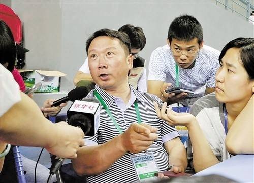 叶振南（重庆师范大学副教授）
