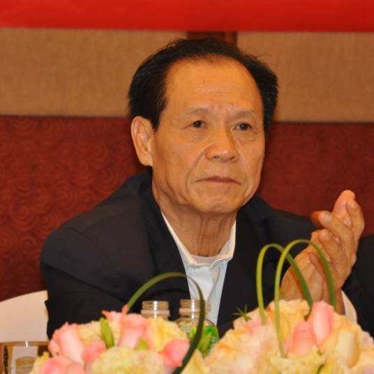 许光辉（羊城晚报社原社长）