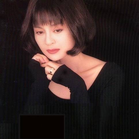 牵阮的手（高胜美演唱的台湾闽南语歌曲）