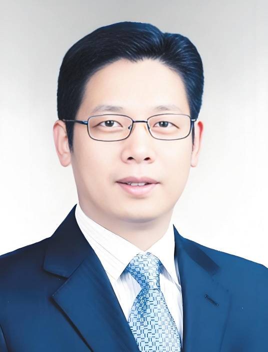 周树森（浙江省绍兴市人民政府秘书长）