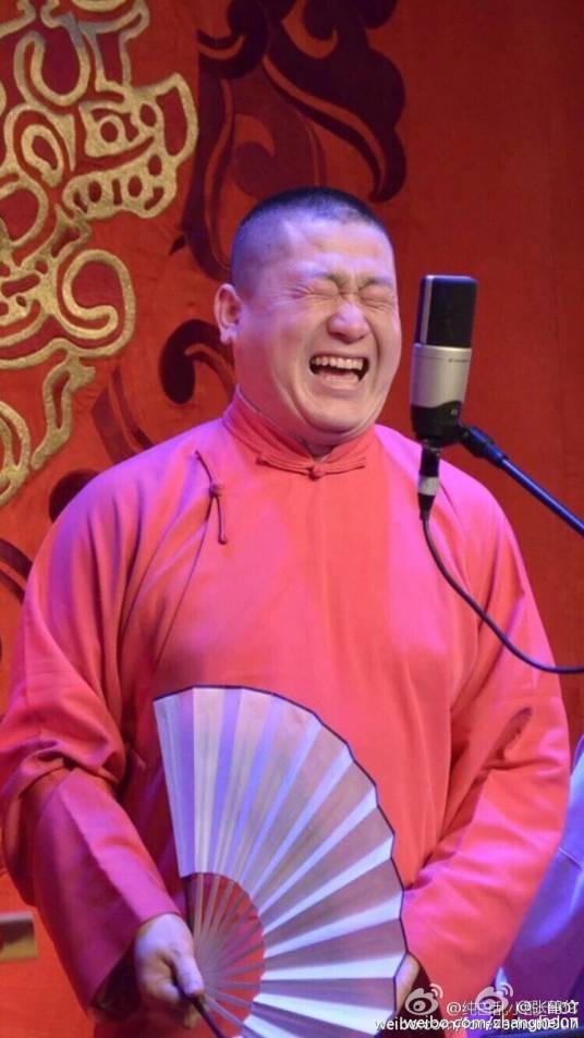 张鹤伦