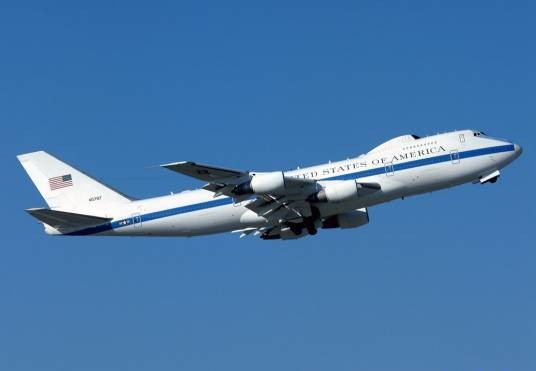 E-4空中指挥机