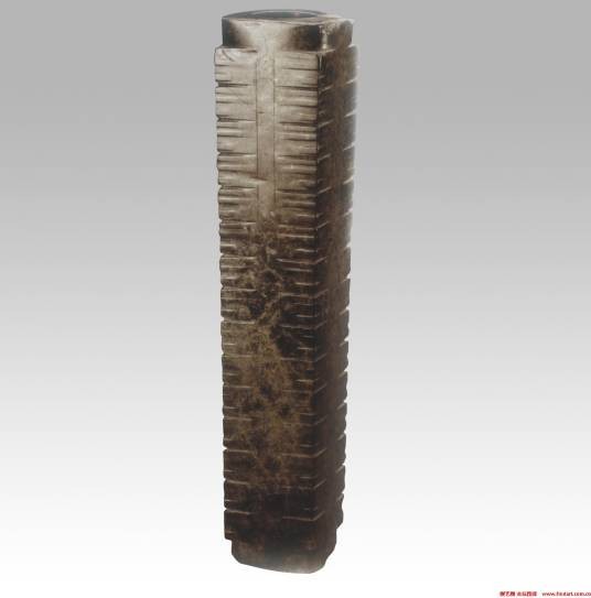 玉琮（中国古代的内圆外方的筒形玉石礼器）