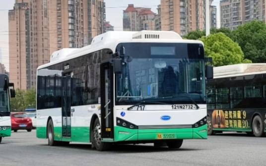 武汉公交717路