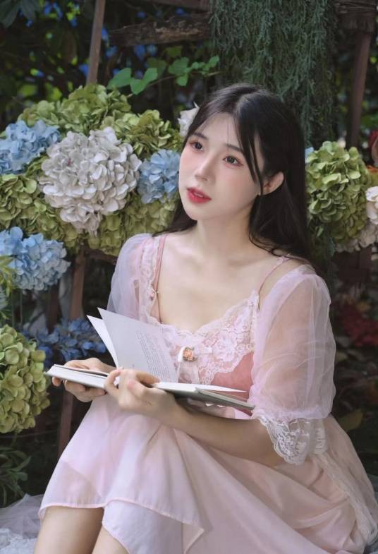 王梓（中国女歌手，GNZ48成员）