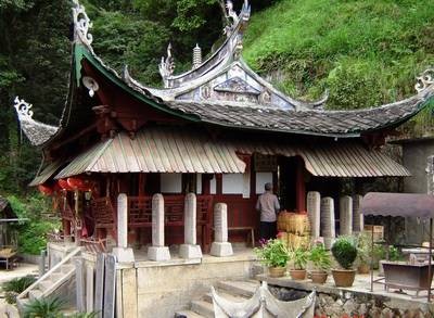 罗岩庙