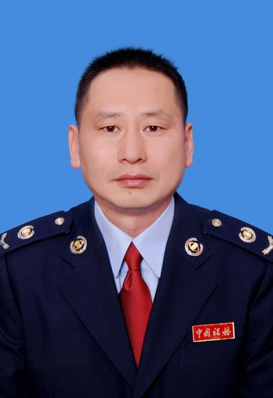 李文伟(四川省凉山州宁南县国家税务局局长)