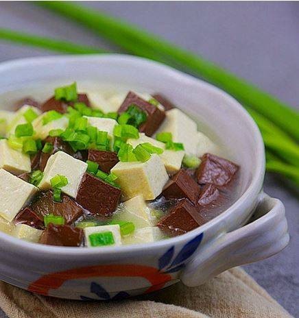 鸭血烧豆腐