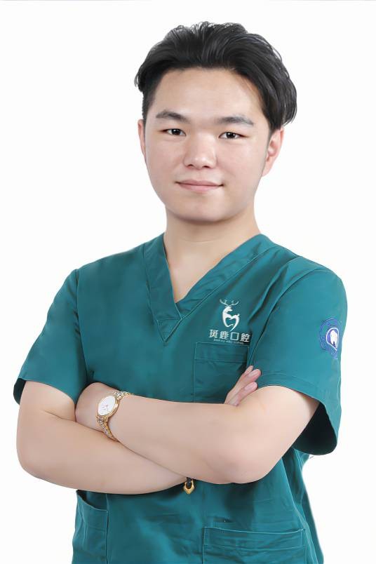 祝斌（路易斯特口腔门诊执业医师）