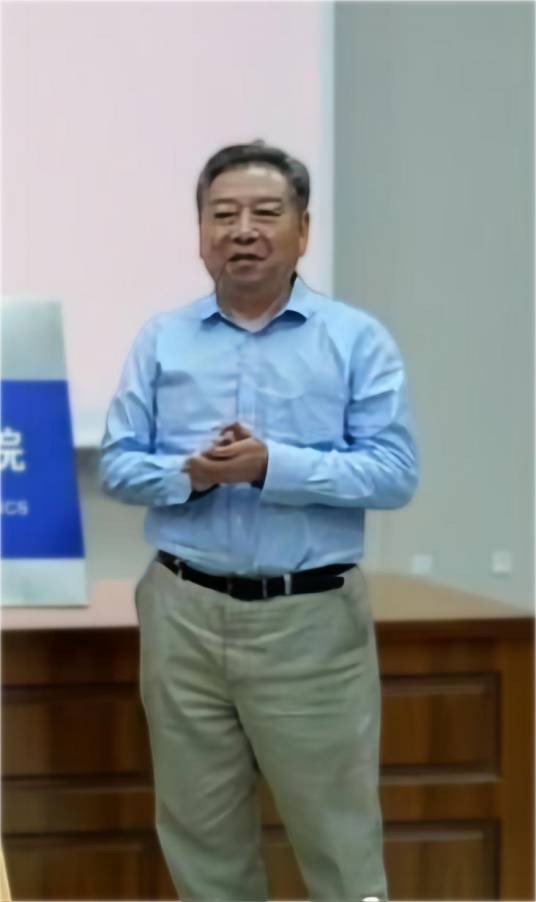 吴宗敏（复旦大学数学科学院特聘教授，安徽大学大数据与统计学院院长）