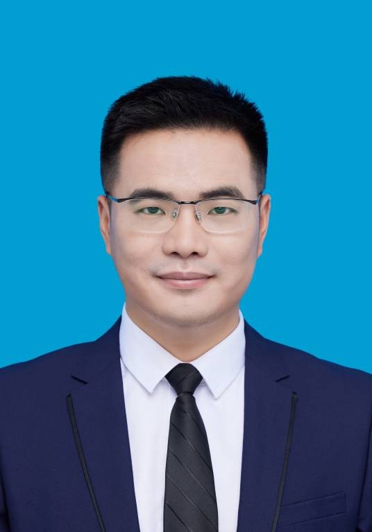 胡清(律师)