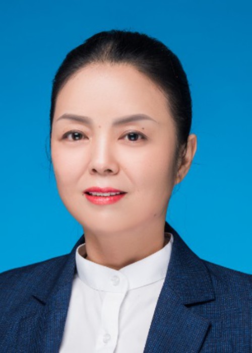秦瑶（重庆市统计局原党组成员、副局长）