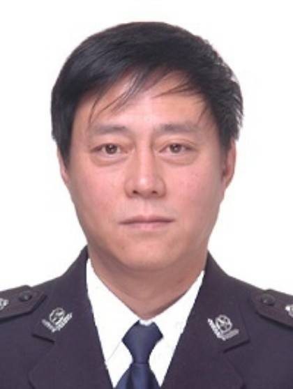 张毅（内蒙古呼和浩特市公安局原党委委员、副局长）