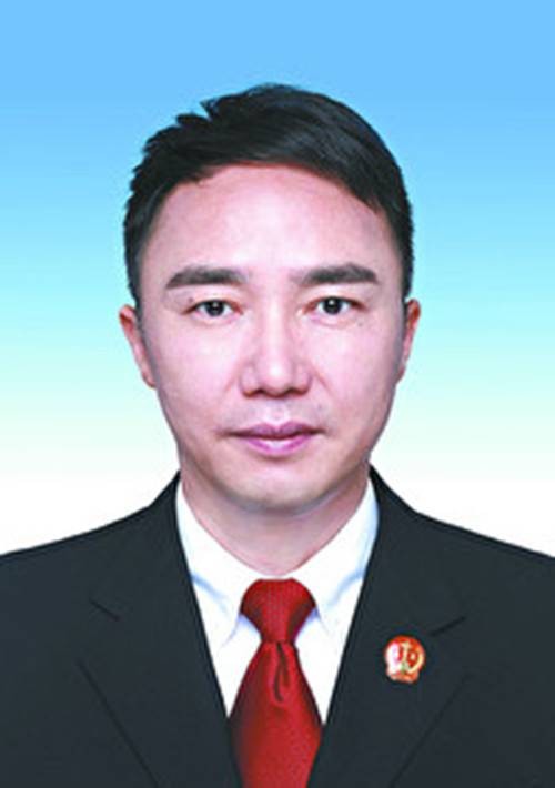 周长林(广东省阳江市中级人民法院院长)