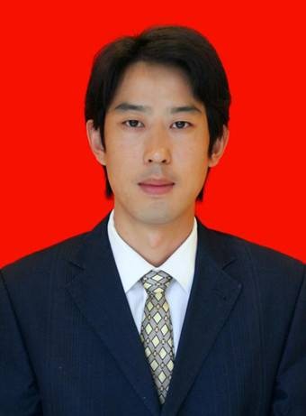 李雪峰（四川省眉山市丹棱县行政审批局党组成员、副局长）