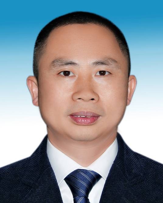 陈国雄（湖南省邵阳市政协人口资源环境委员会副主任）