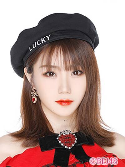 刘一菲（中国女歌手，BEJ48成员）