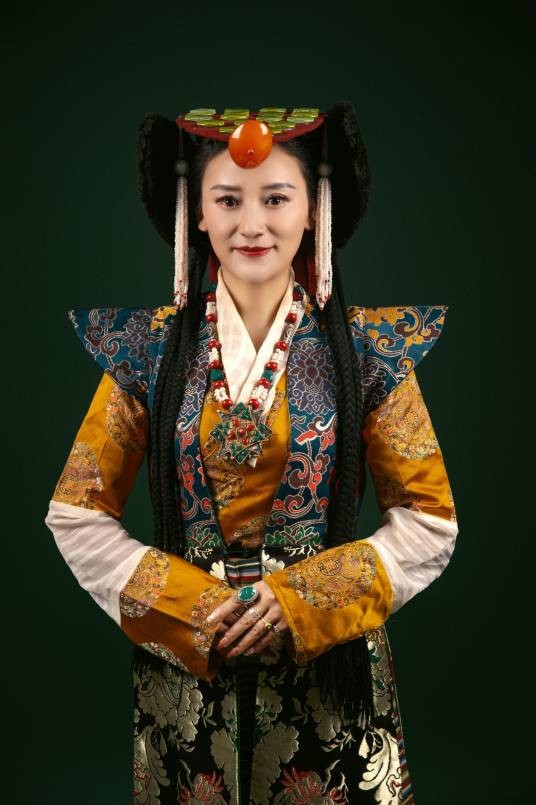 卓玛央宗（中国内地藏族女歌手）