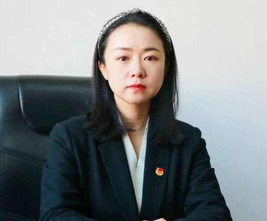 何珺（甘肃省临夏州人民政府党组成员、副州长）