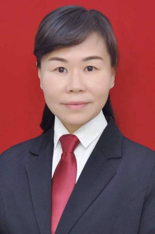 韦娜（湖南省株洲市石峰区人大常委会党组成员、副主任）