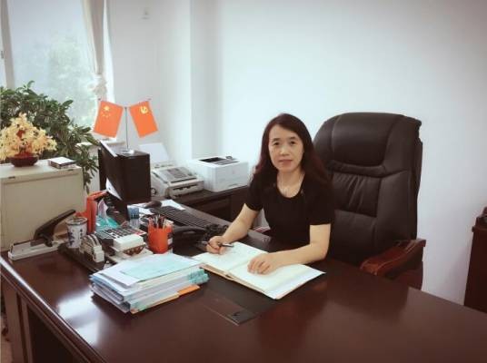 王秀丽（渤海大学化学与材料工程学院院长）