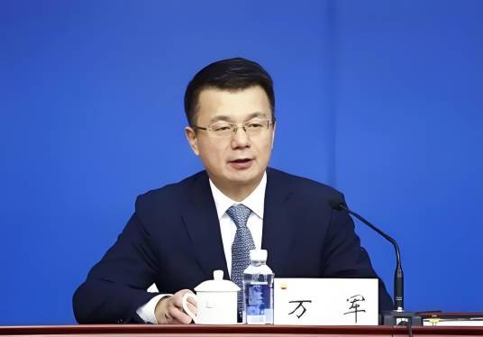 万军（中国石油天然气股份有限公司副总裁）