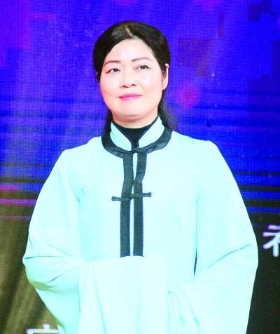 周春桃（民间艺术家）