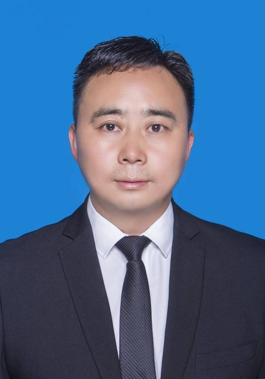 彭松（贵州省清镇市委常委，市人民政府副市长）