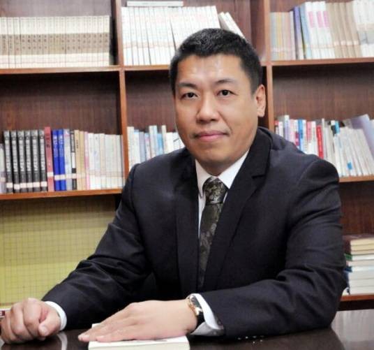 李强（中国少数民族文物保护协会副会长、文化学者、作家）