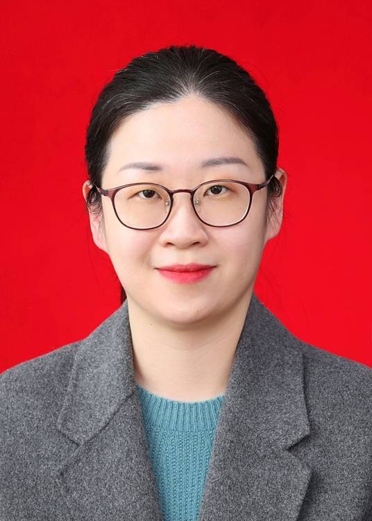 谢丽萍(上海市徐汇区人民检察院党组成员、政治部主任)