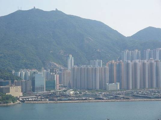 筲箕湾（香港最早期被开发的地区之一）