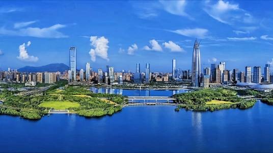 深圳湾（中国珠江入海口东岸的河口湾）