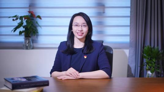 宋洁(北京大学先进制造与机器人学院党委书记,教授)