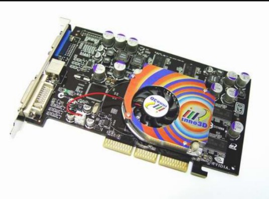 Inno3D GeForce FX 5700