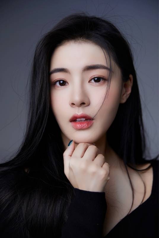 许雅婷(华语女演员、歌手、模特)