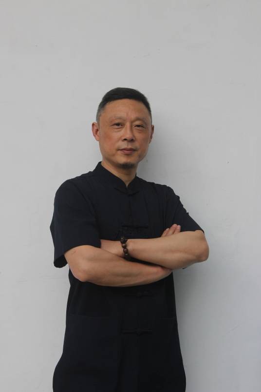 万凯（北岸书画院院长）