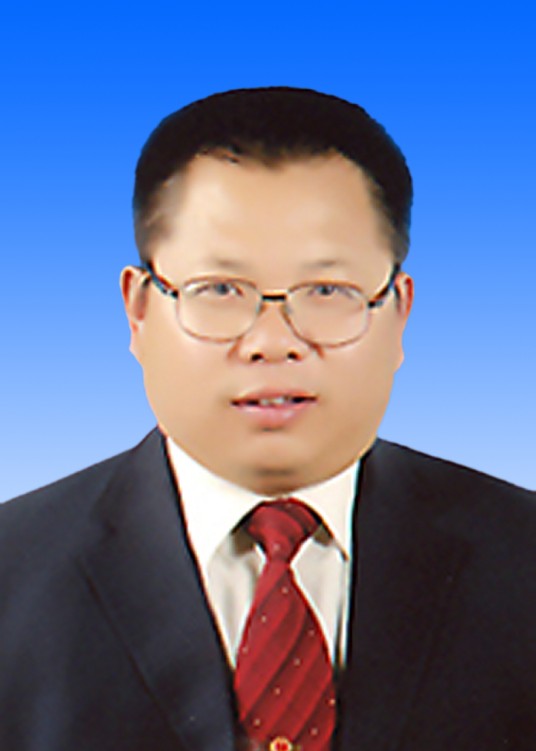 张晓中(新疆克州行政服务中心党组副书记、主任)