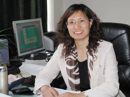 吴艳华（中国沧州师范学院文学院院长、教授）