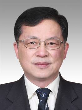 平辉（上海市教育委员会原总督学）