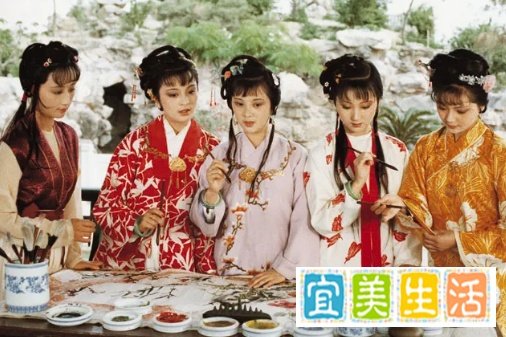 《红楼梦》每回简要概括是什么