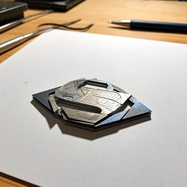 英雄徽章怎么做手工制作