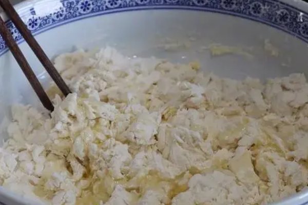 炸油条的做法和配方视频教程