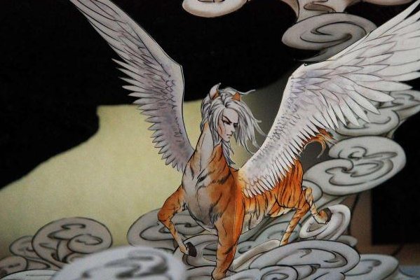 虎面马身披件衣服打一成语是什么
