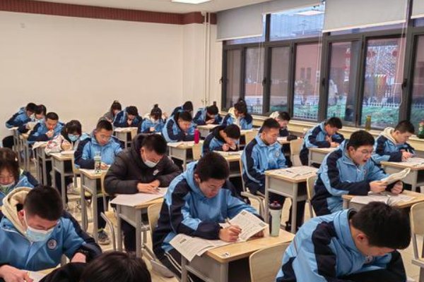 掉以轻心比喻什么动物