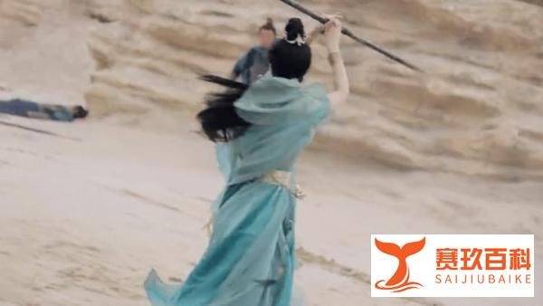 赵丽颖新剧《与凤行》有笑点有泪点，男主有点腹黑，剧情有趣上头