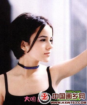 艾莉婕的个人生活