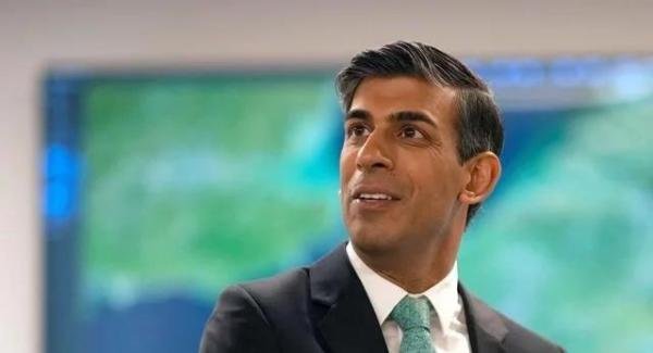 英国的烂摊子,中国来收?苏纳克对华态度转变,或要把希望寄托在中国身上